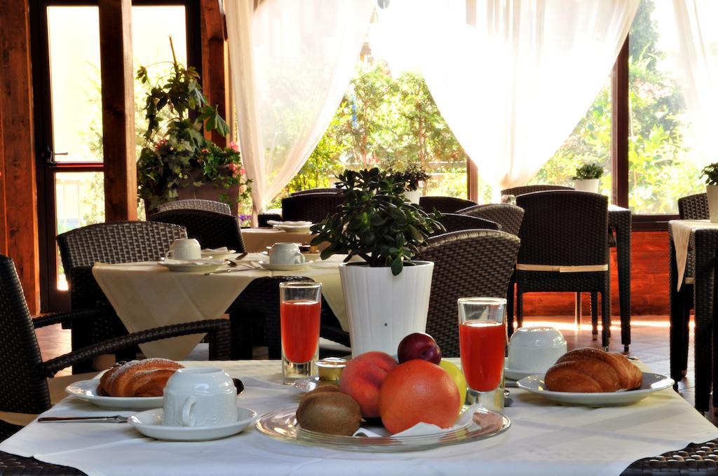 Hotel Ferro Di Cavallo Pavullo nel Frignano Exteriér fotografie